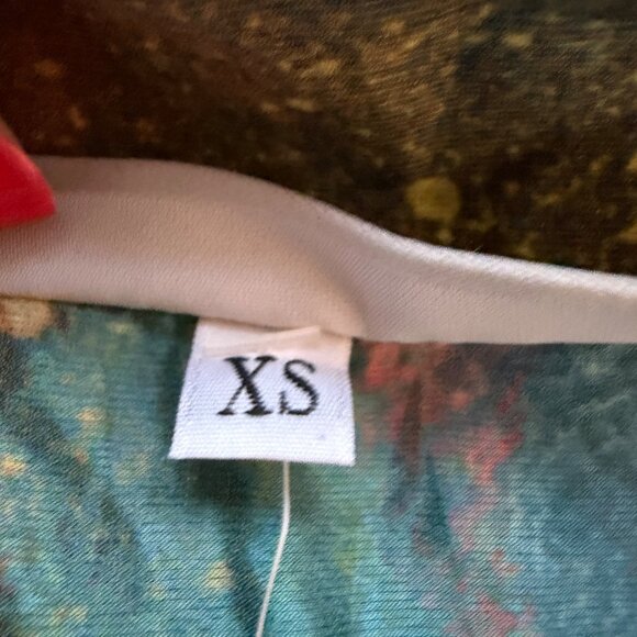 Bryn Walker Zen Taffeta Nebulosa Abstract Wrap Vest Womens Size XS Artsy Boho - Picture 8 of 12